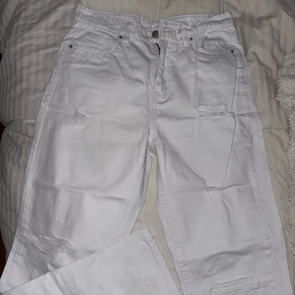 Refuge White Straight Leg Jeans